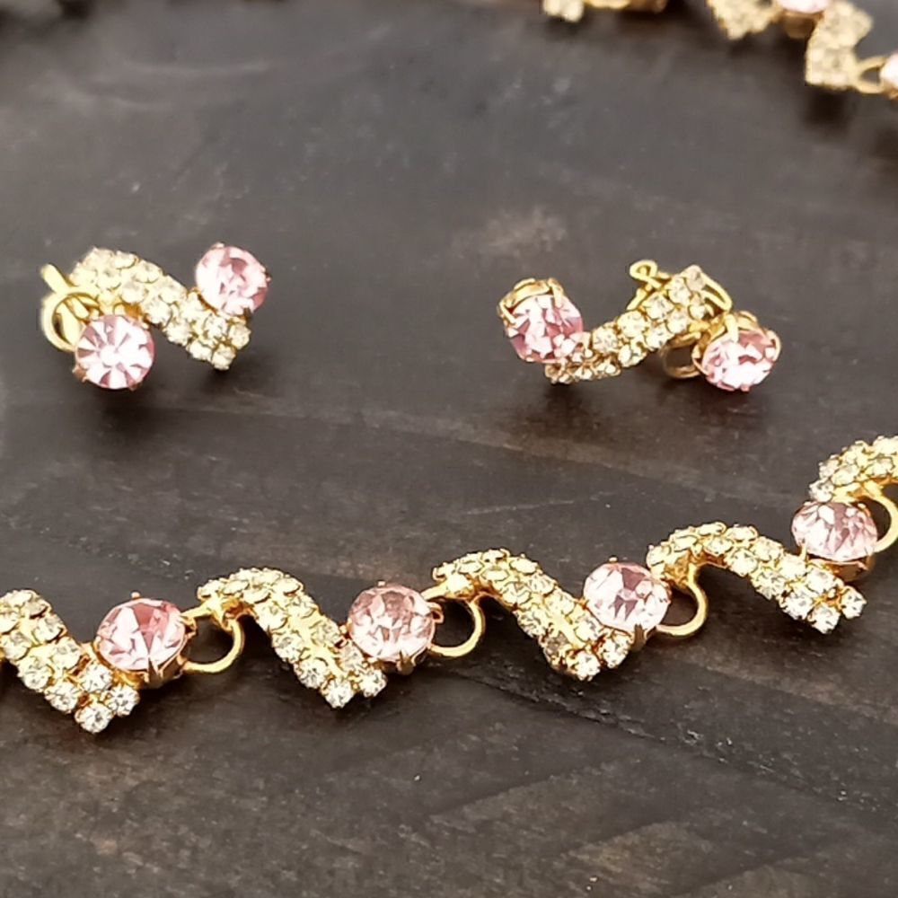 Earring necklace set  